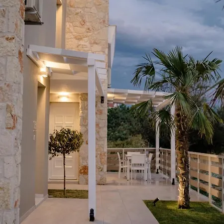 Casale Luxury House - Luxury Garden Maisonettes *