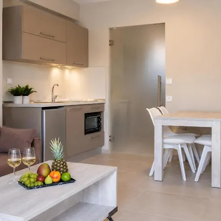 Casale Luxury House - Luxury Garden Maisonettes