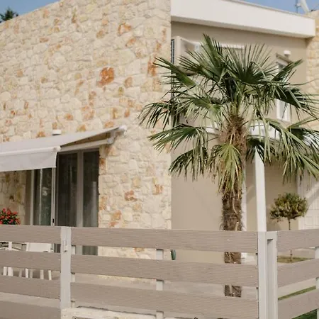 Casale Luxury House - Luxury Garden Maisonettes Semesterbostad