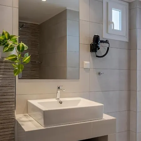 Casale Luxury House - Luxury Garden Maisonettes Semesterbostad