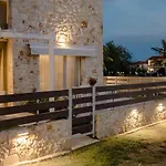 Casale Luxury House - Luxury Garden Maisonettes Semesterbostad