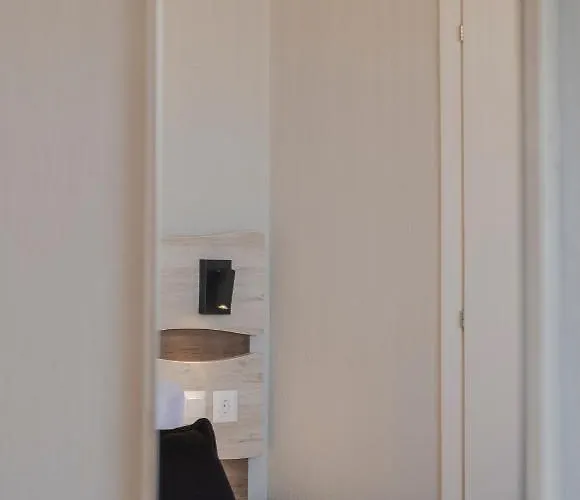 Casale * نيكيتي